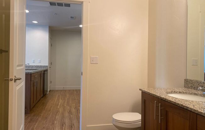 2 beds, 2 baths, 964 sqft, $1,550, Unit 332