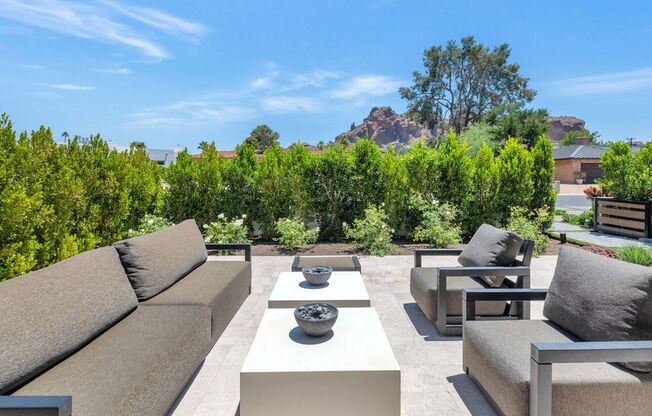 5812 N. 44th Pl Phoenix, AZ 85018