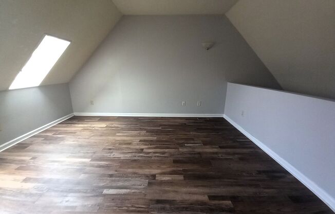 2 beds, 2 baths, 1,058 sqft, $1,249, Unit I