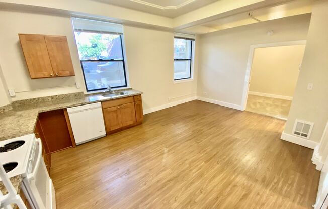 1 bed, 1 bath, 500 sqft, $1,695, Unit 116