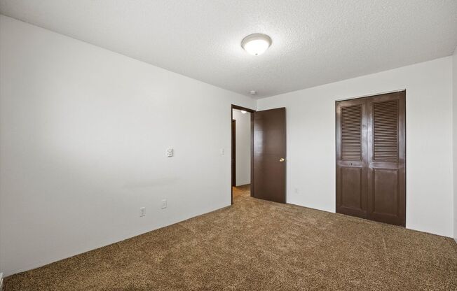 2 beds, 1 bath, 811 sqft, $1,395, Unit D23