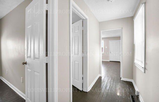 2322 GRIFFITHS AVE