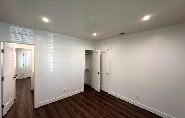 2 beds, 1 bath, $2,995, Unit 1460 Ricardo St.