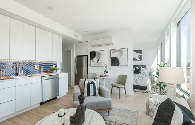 1 bed, 1 bath, $1,495, Unit S-305