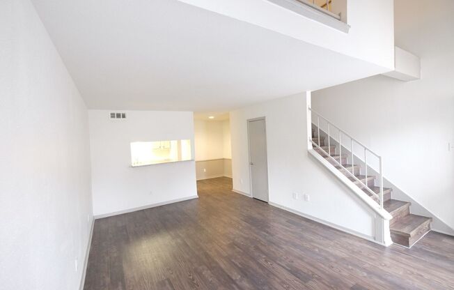 1 bed, 1 bath, 799 sqft, $850, Unit 035