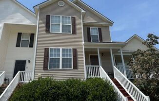 3 beds, 2.5 baths, $1,525