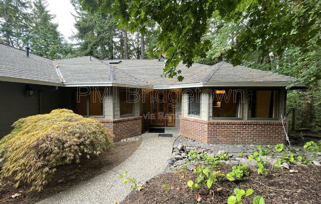 11011 S Southridge Dr