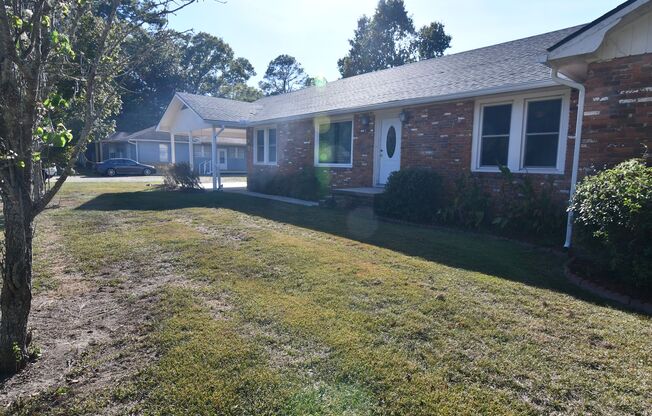 3 bed 2 bath  2,200 sqft home located in Saint Francisville, LA