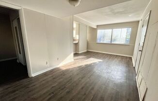 2 beds, 1 bath, 700 sqft, $1,295, Unit 104