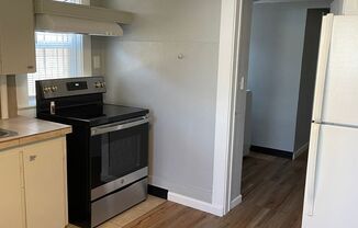 1 bed, 1 bath, 600 sqft, $1,000, Unit 25Th797#B