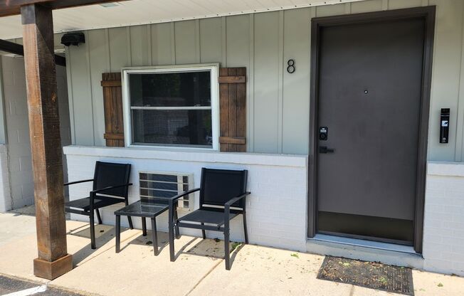 1 bed, 1 bath, 245 sqft, $1,400, Unit 8