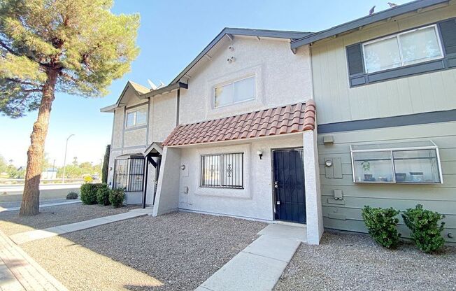 894 RHINEGOLD WAY