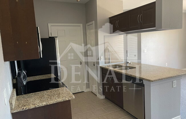 1 bed, 1 bath, 692 sqft, $1,095, Unit 327