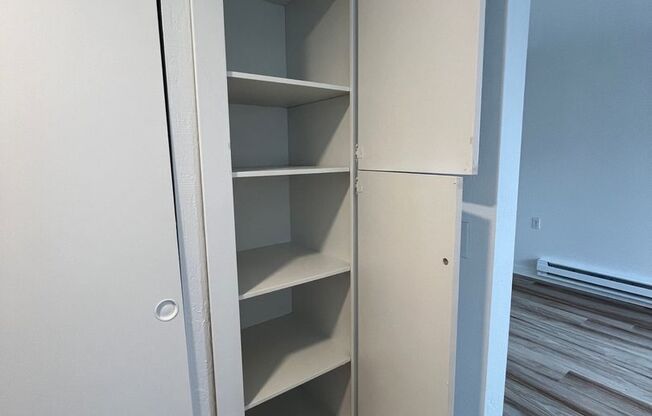 Studio, 1 bath, 480 sqft, $1,595, Unit 121