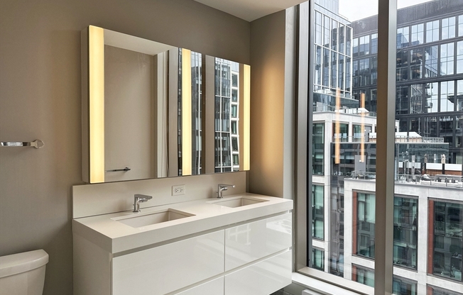 2 beds, 2 baths, 1,030 sqft, $9,000, Unit 1705