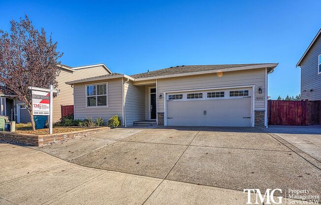 Single-Level Vancouver Home with Covered Patio & Fenced Backyard