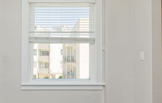 Studio, 1 bath, 500 sqft, $1,595, Unit 211
