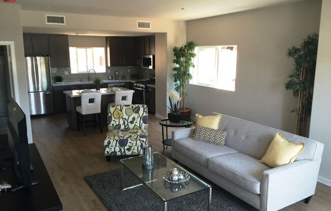 Luxury Townhomes located in the heart of Pacific Beach