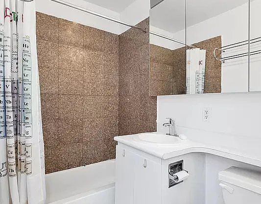 2 beds, 1 bath, $6,395, Unit 1