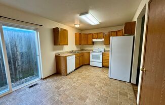 2 beds, 1.5 baths, $1,600, Unit 1