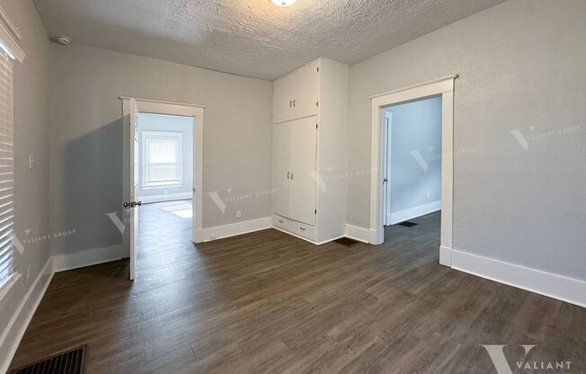 4 beds, 1 bath, $1,295