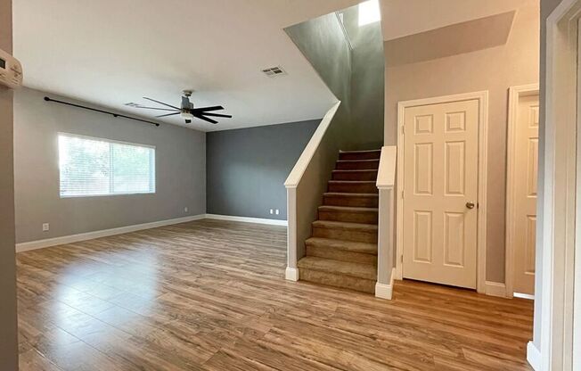 2825 WOODLAND PARK AVE