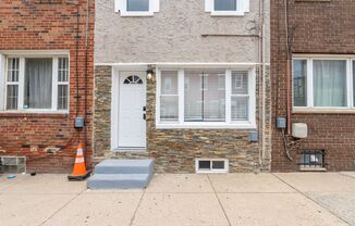 Newly rehabbed 3 bedroom