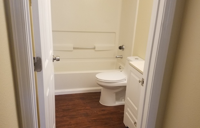 2 beds, 2 baths, 1,090 sqft, $1,795, Unit A302
