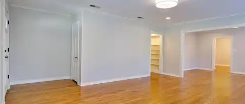 2924 6 AVE