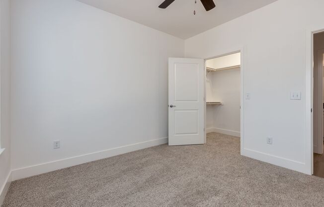 2 beds, 2 baths, 989 sqft, $1,770, Unit 133