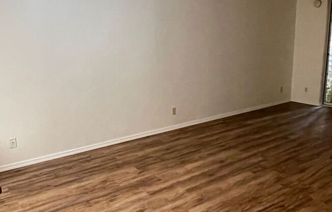 2 beds, 1.5 baths, 900 sqft, $1,600, Unit C105