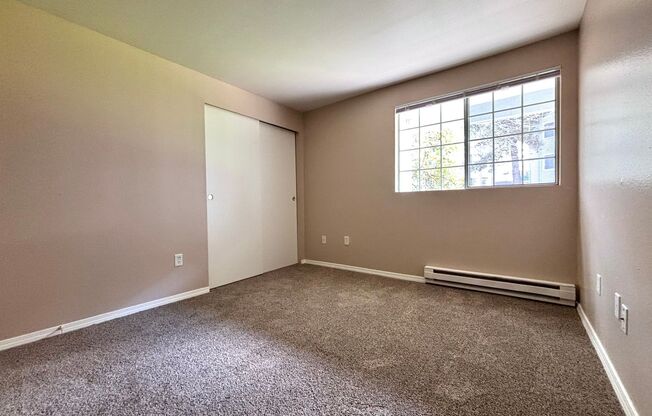 2 beds, 2 baths, 915 sqft, $1,650, Unit 821