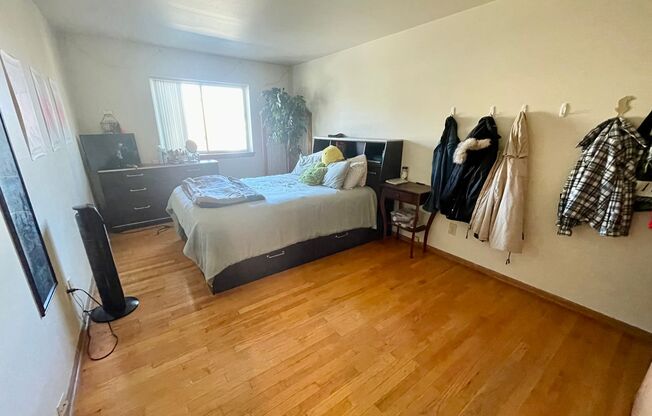 1 bed, 1 bath, $925, Unit 305