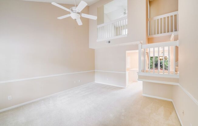 Bennington Place Beauty – 2 Beds, 2.5 Baths, Versatile Loft & More!