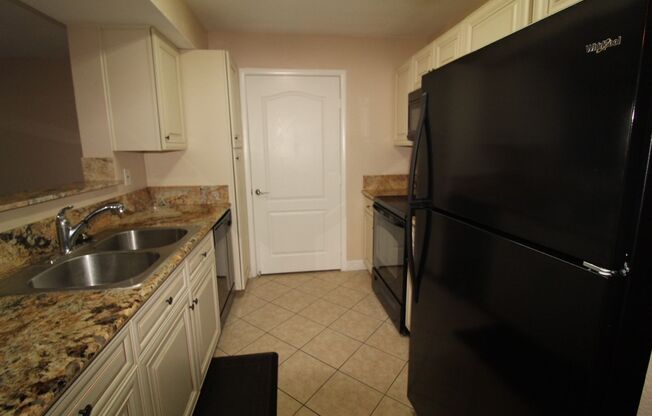 2 beds, 2 baths, $1,495, Unit #1031