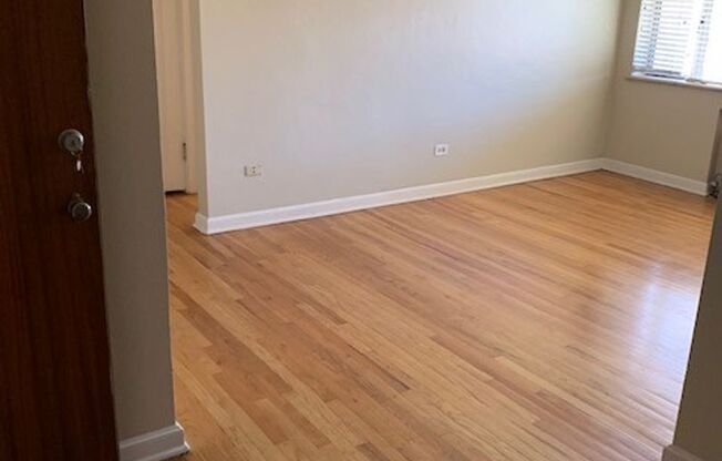 1 bed, 1 bath, $1,200, Unit 23