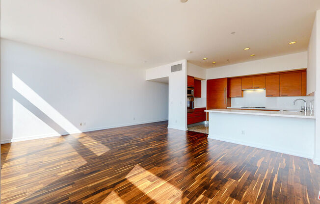 2 beds, 3 baths, 1,800 sqft, $6,750, Unit 32D