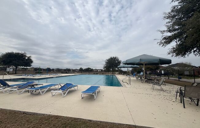 Beautiful 3-bed 2-Bath home in Avery Park with community pool