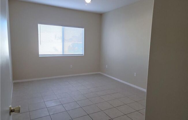 2 beds, 2 baths, $1,145, Unit Building 21