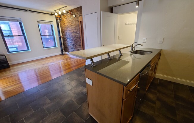 3 THACHER CT