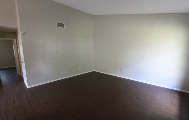 11603 Poplar Cv