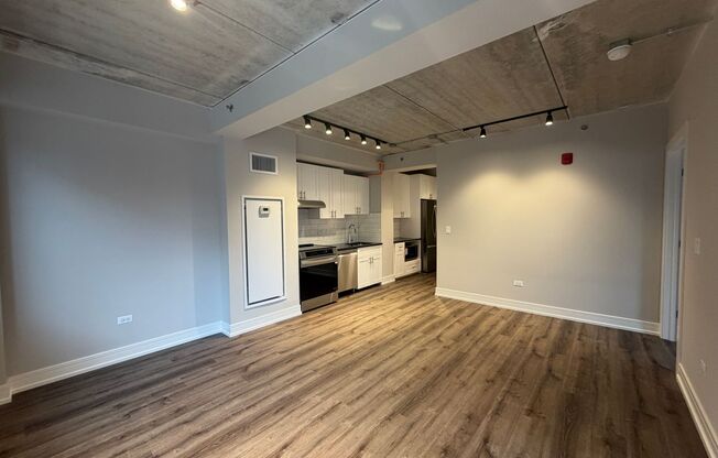 2 beds, 2 baths, 908 sqft, $3,550, Unit 952-205