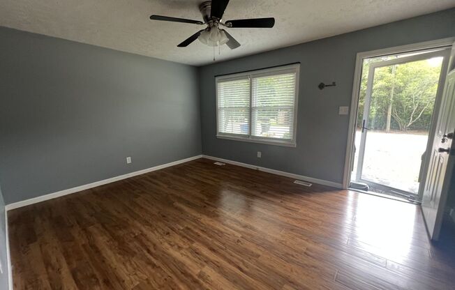 3BD/1.5BTH RENTAL HOME