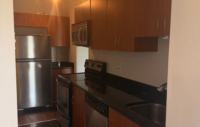1 bed, 1 bath, 714 sqft, $2,250, Unit 0704