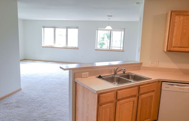 2 beds, 2 baths, 1,186 sqft, $1,905, Unit 302-202