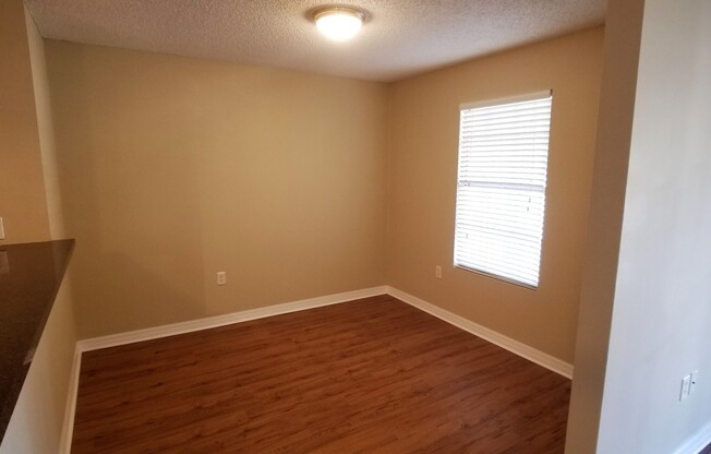 Upgraded 1/1 with Den for Rent in Brandon, FL