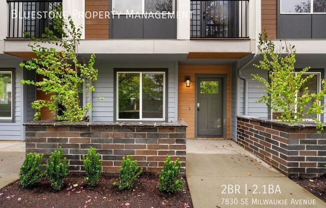 7830 SE MILWAUKIE AVE