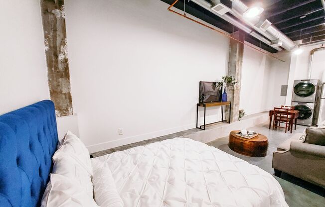 Studio, 1 bath, 567 sqft, $900, Unit A201
