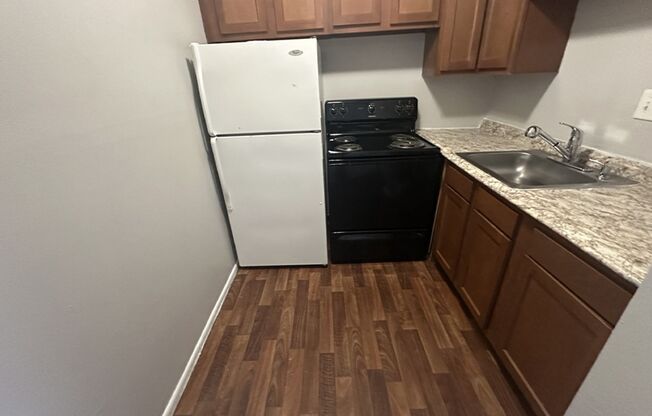 1 bed, 1 bath, 560 sqft, $815, Unit 720-30
