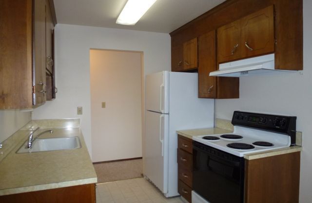 13) 7101 Roosevelt